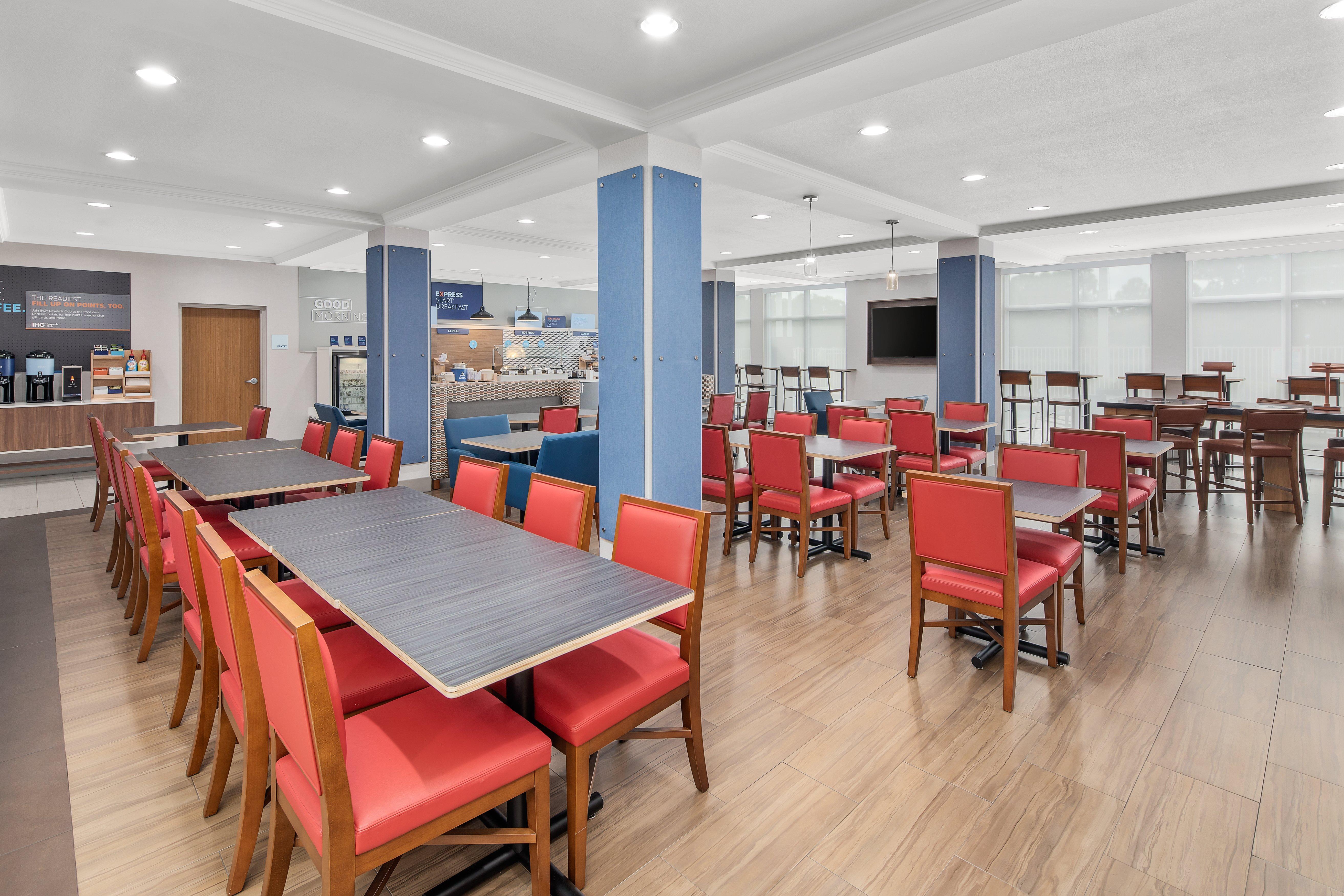 Holiday Inn Express Hotel & Suites Palm Bay, An Ihg Hotel Екстер'єр фото