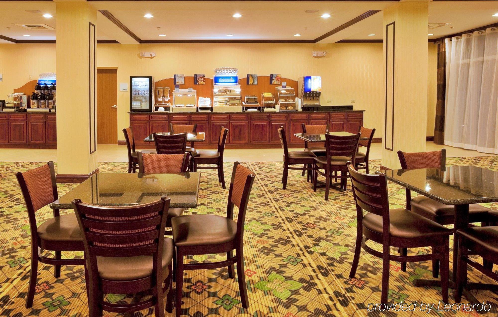 Holiday Inn Express Hotel & Suites Palm Bay, An Ihg Hotel Екстер'єр фото